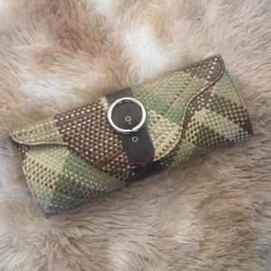 {Donated} 🔔 Tan/Brown/Green Clutch